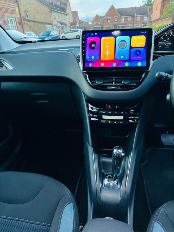 2013 Peugeot 208 - Image 4