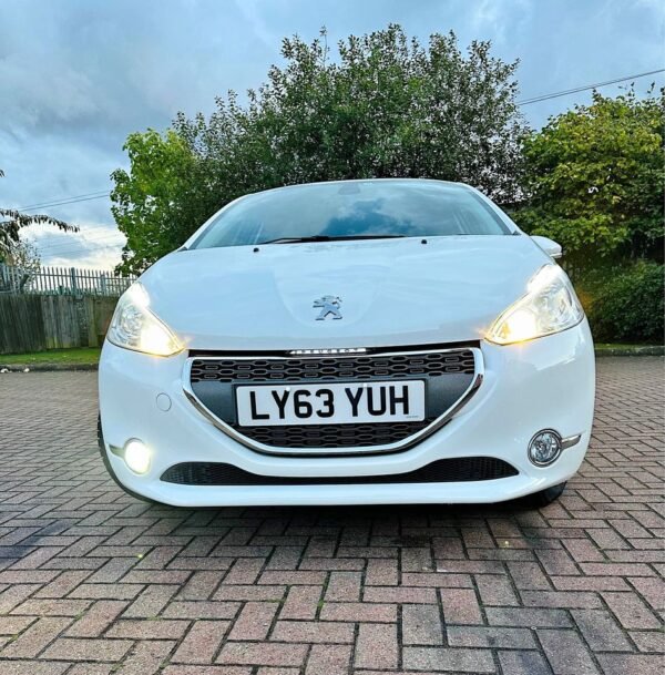 2013 Peugeot 208