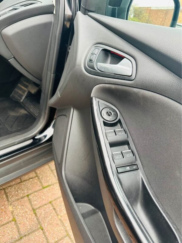 2016 Ford Focus - Image 7