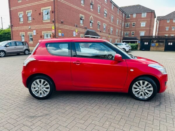 Suzuki Swift - Image 5