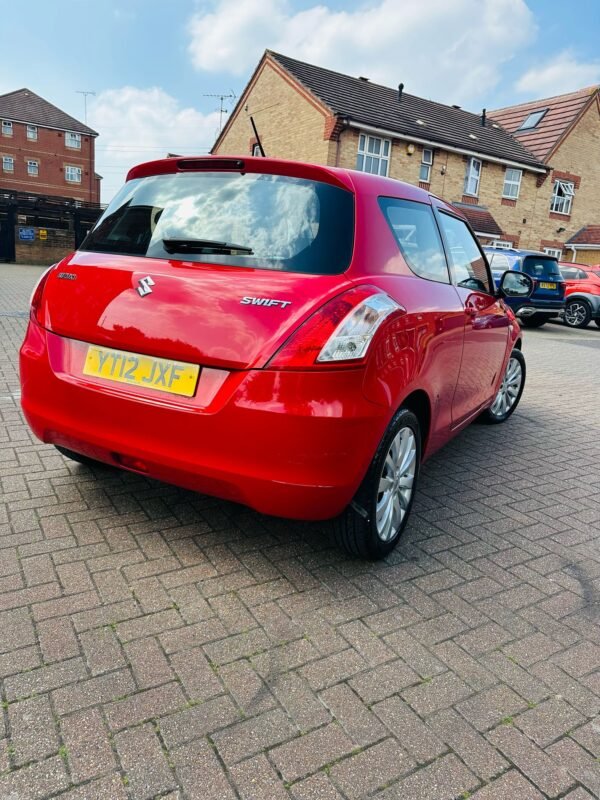 Suzuki Swift - Image 4