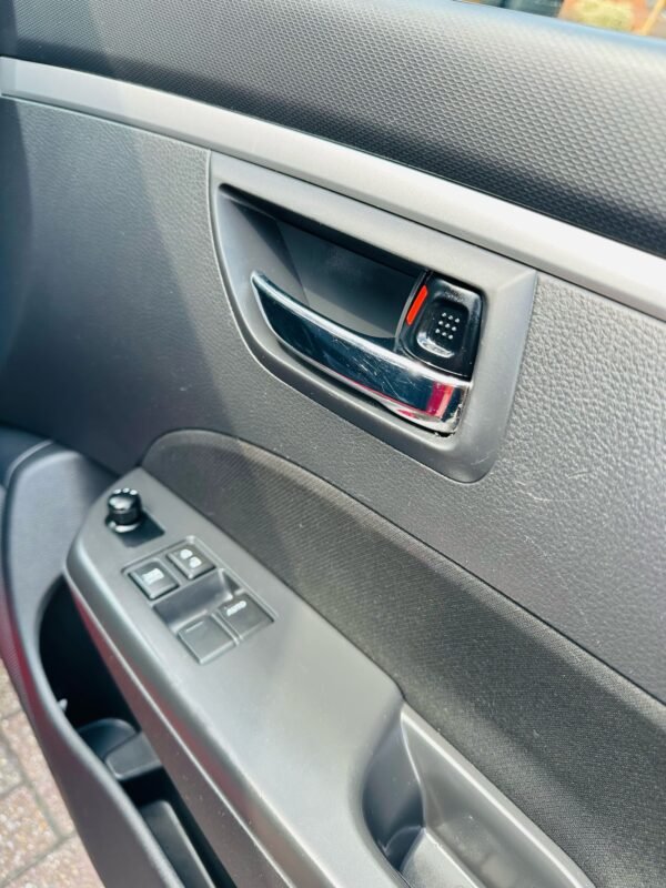 Suzuki Swift - Image 15